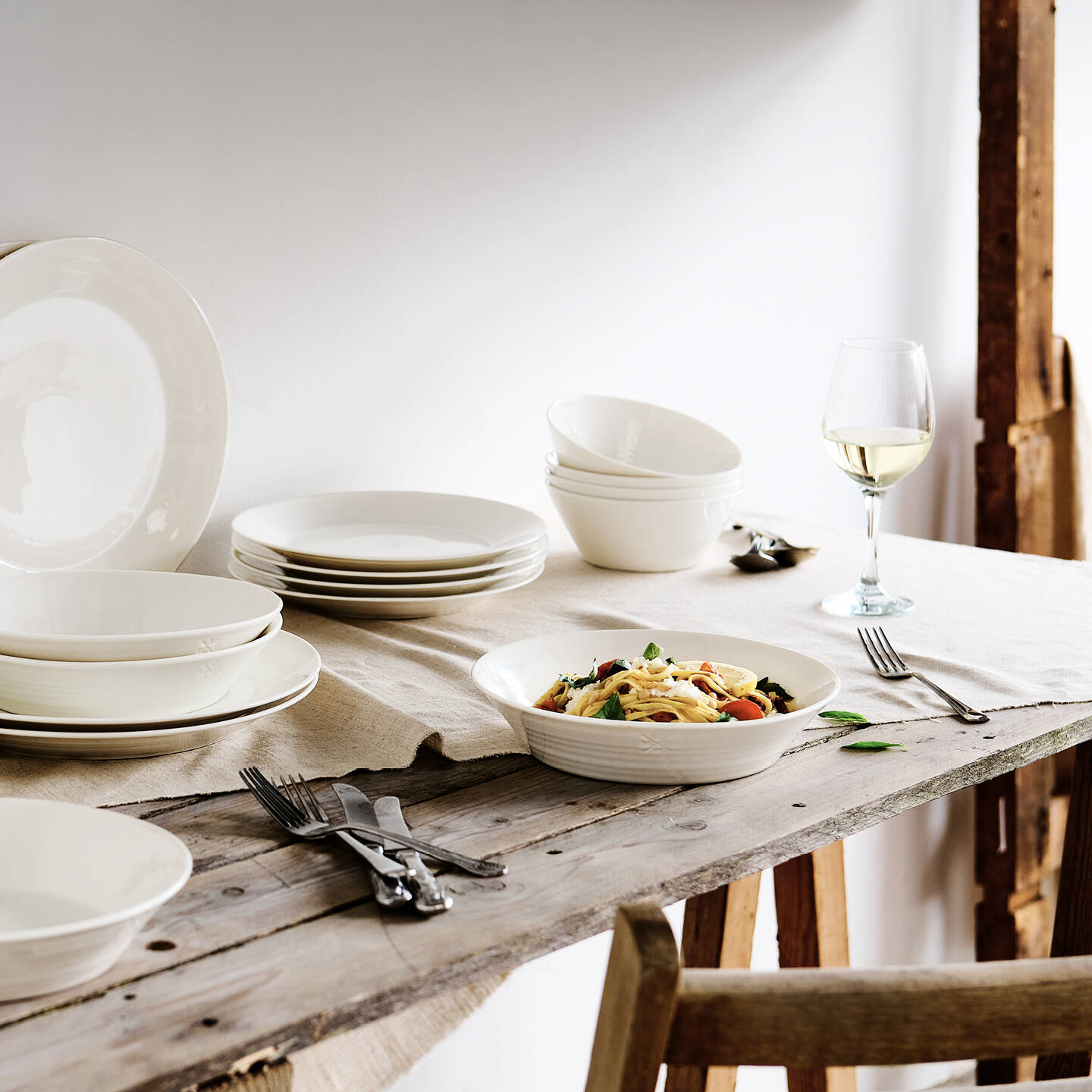   1815 ボウル 15センチ 3個 ロイヤルドルトン 1815 Pure Cereal Bowl, Set of 4 | Royal Doulton Webstore