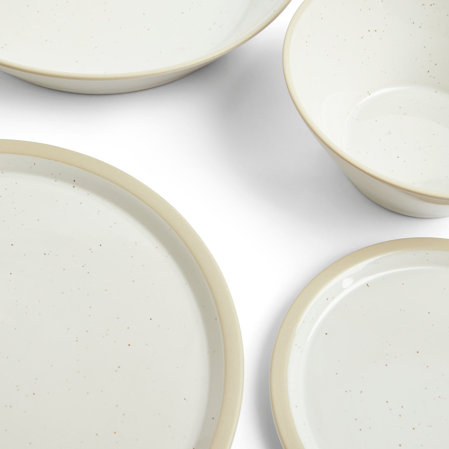 Urban Dining Dinnerware Set White, 16-piece Set