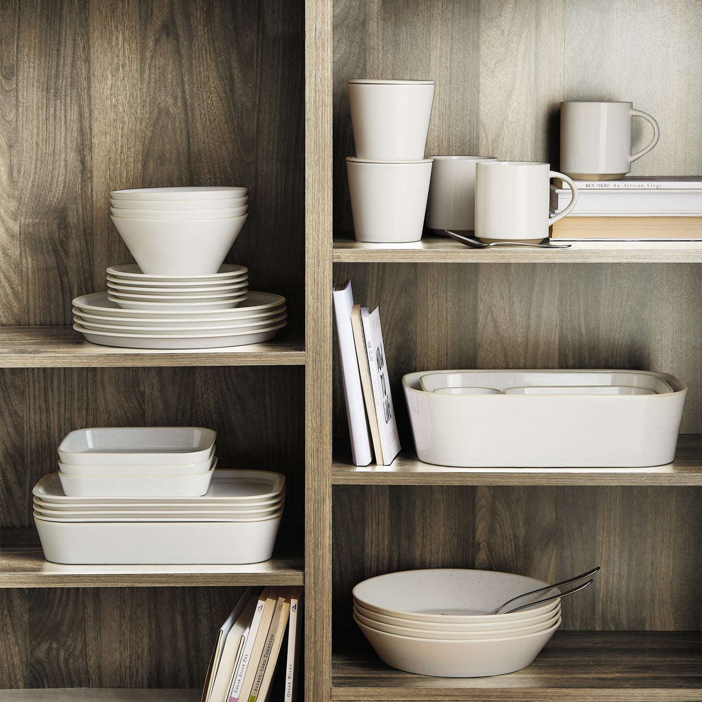 Urban Dining Dinnerware Set White, 16-piece Set