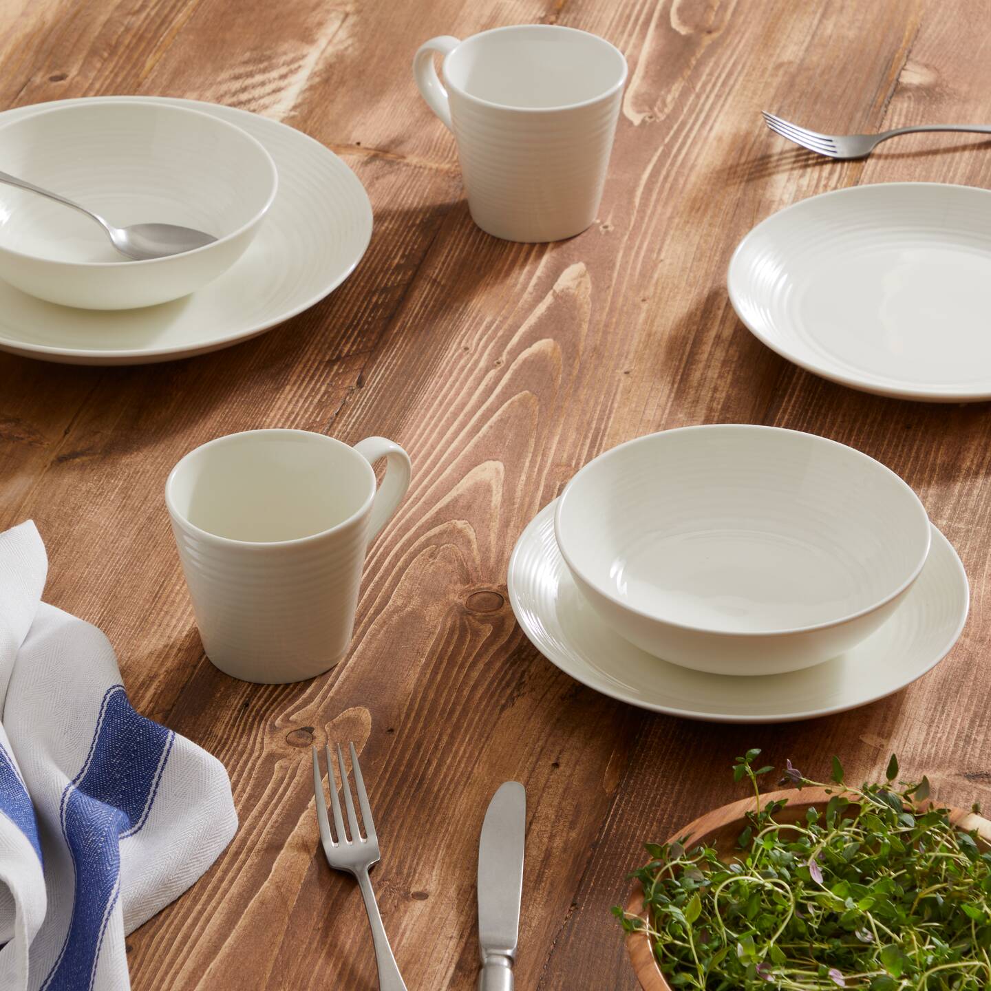 Gordon Ramsay Maze White Mugs, Set of 4 | Royal Doulton Webstore